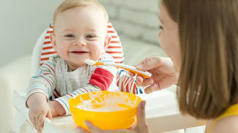 En quel mois le pudding pour bébé a-t-il commencé? Recette de crème pâtissière à la semoule nature